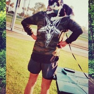 Meet your Posher, Johnny